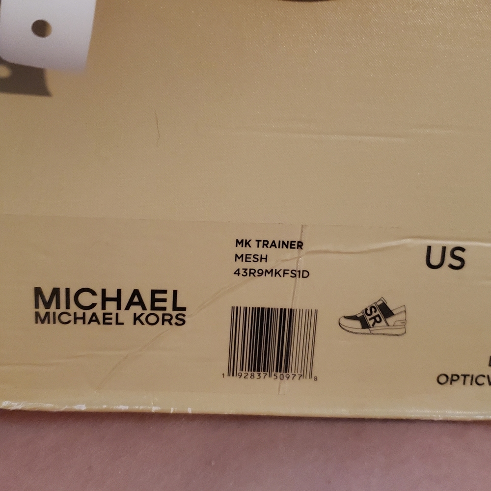 Shoes - Picture 3 of 3